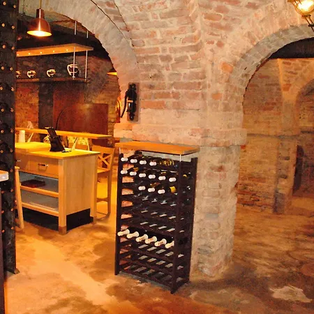 Casa Dei Frati 3* Asti