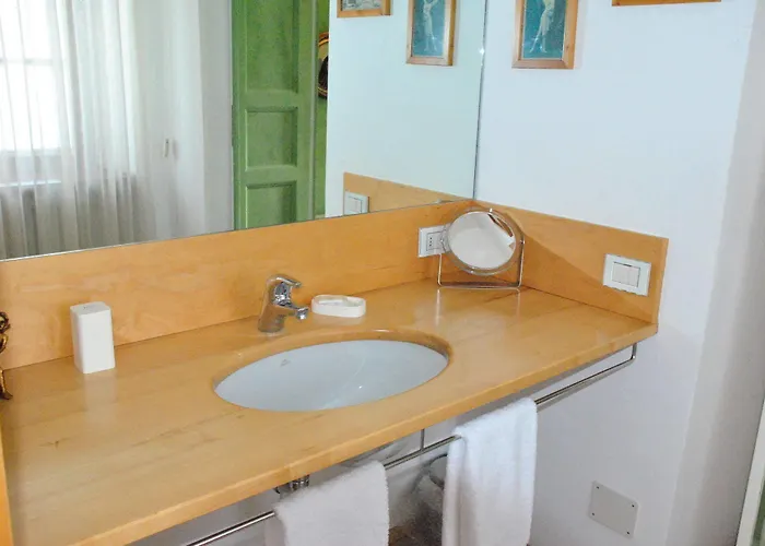 Casa Dei Frati אסטי