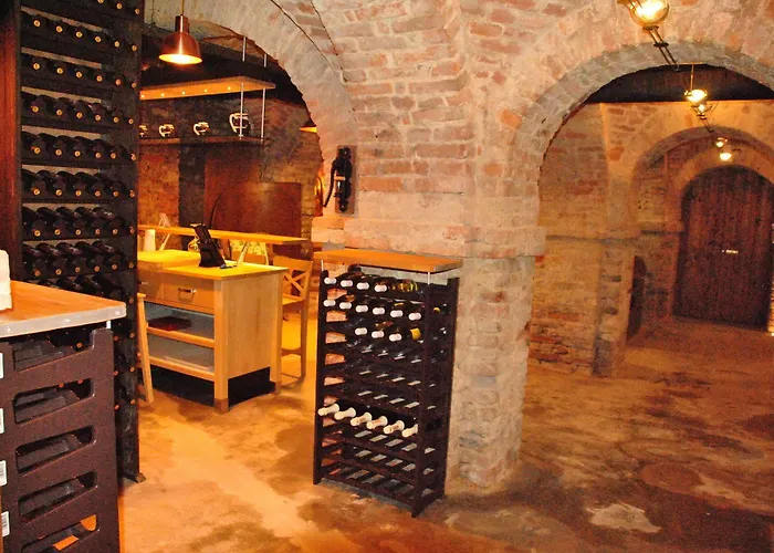 Casa Dei Frati 3* אסטי